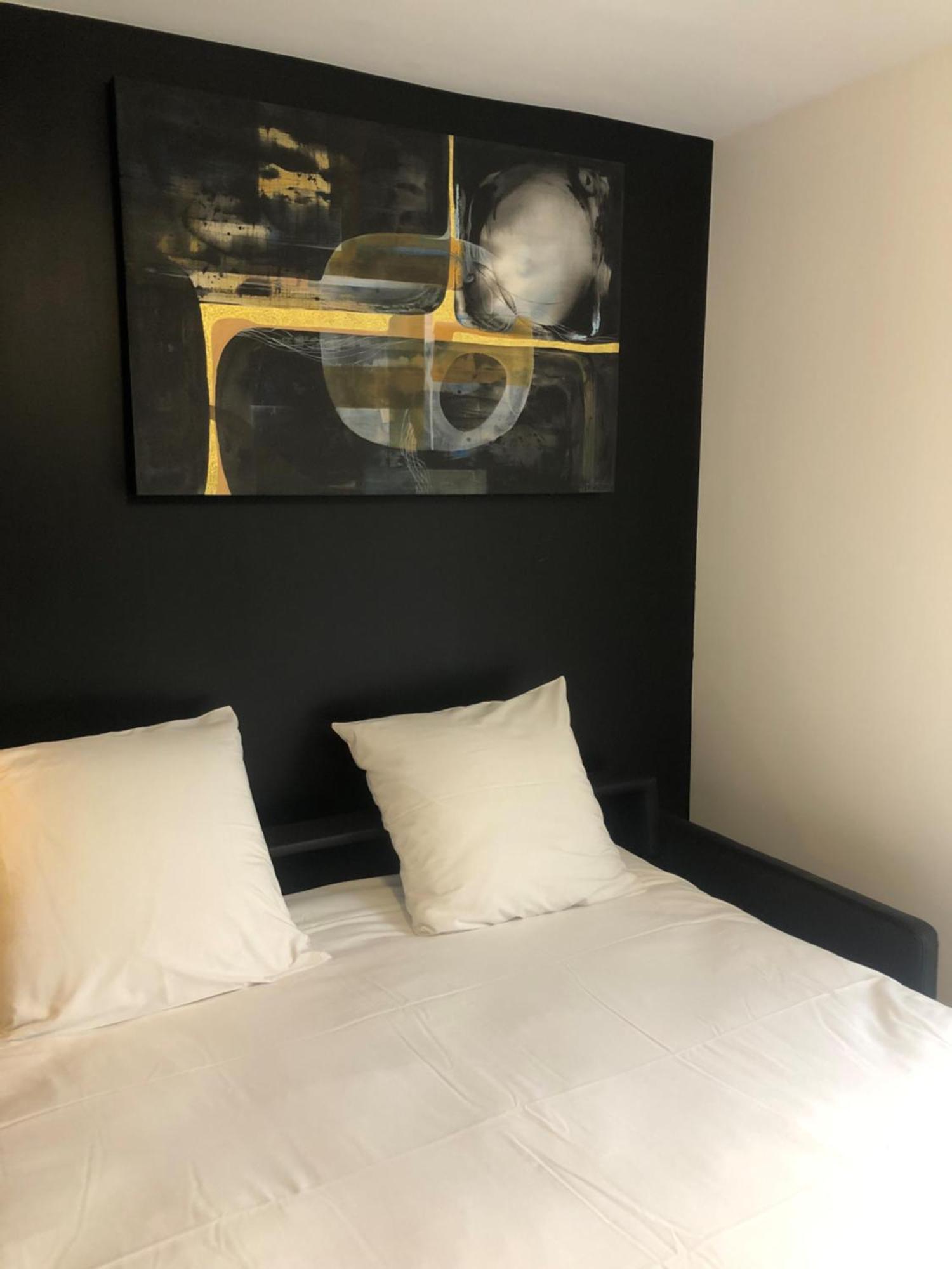 Une Chambre A Neuilly Guest House Exterior foto