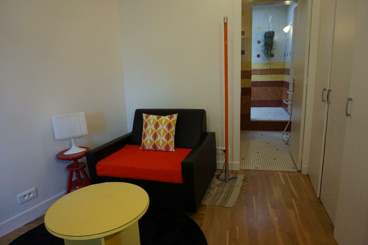 Une Chambre A Neuilly Guest House Exterior foto